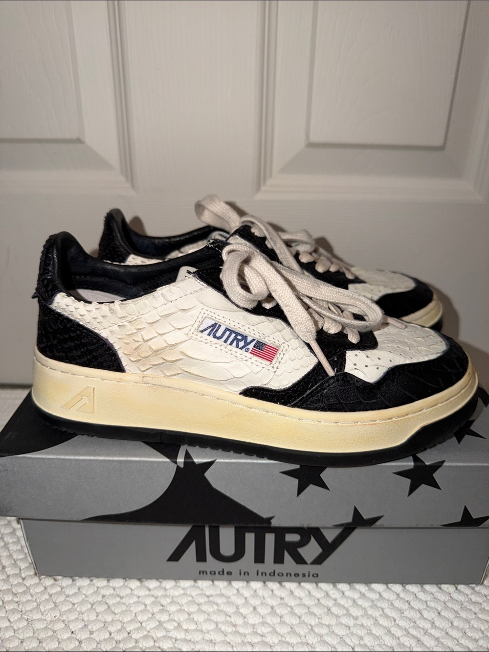 Autry Super Vintage Low Sneaker Python
